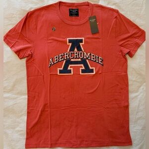 NWT Abercrombie & Finch Men’s Tshirt size S